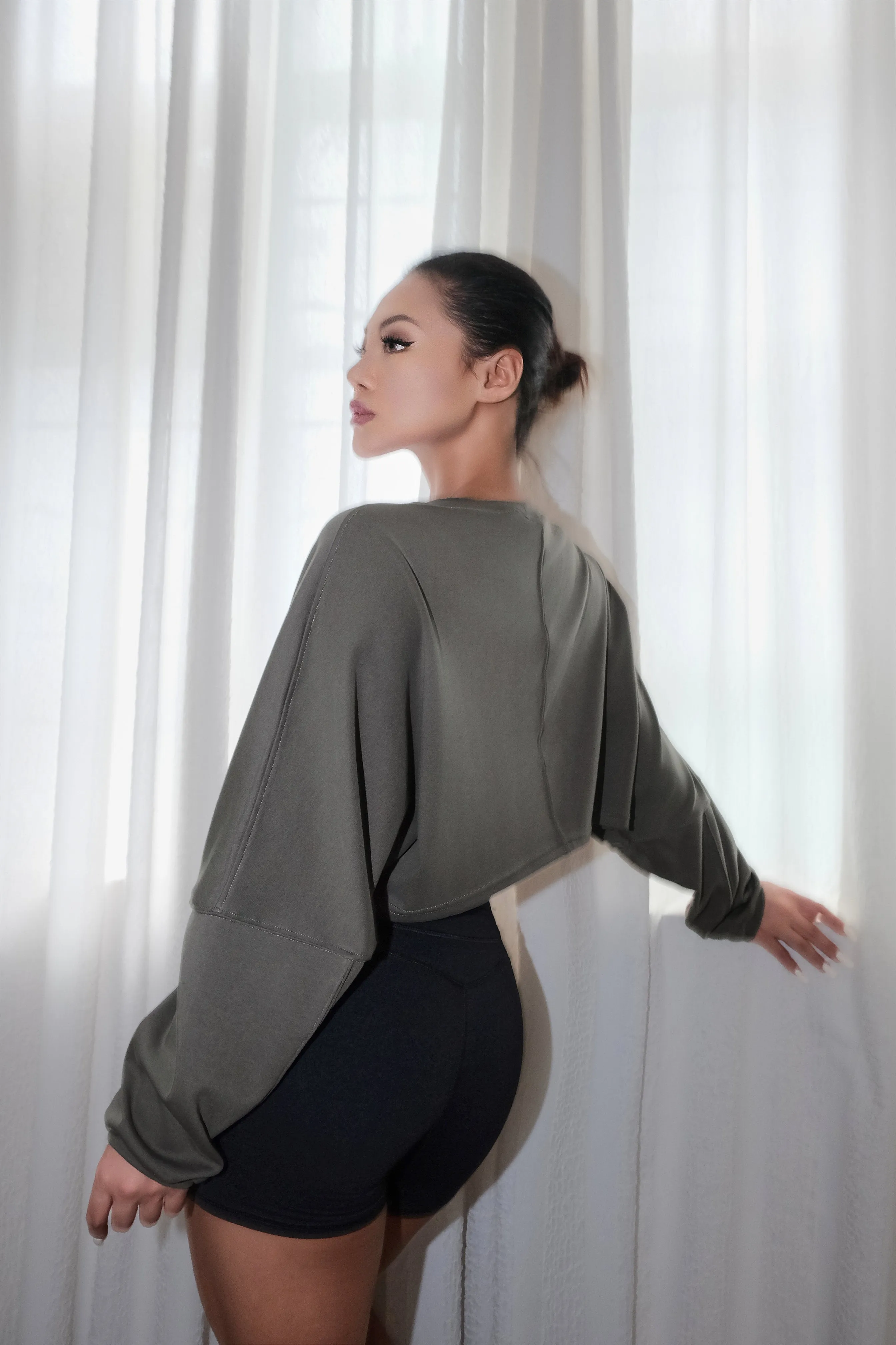 Slouchy Long Sleeve Crop Tops