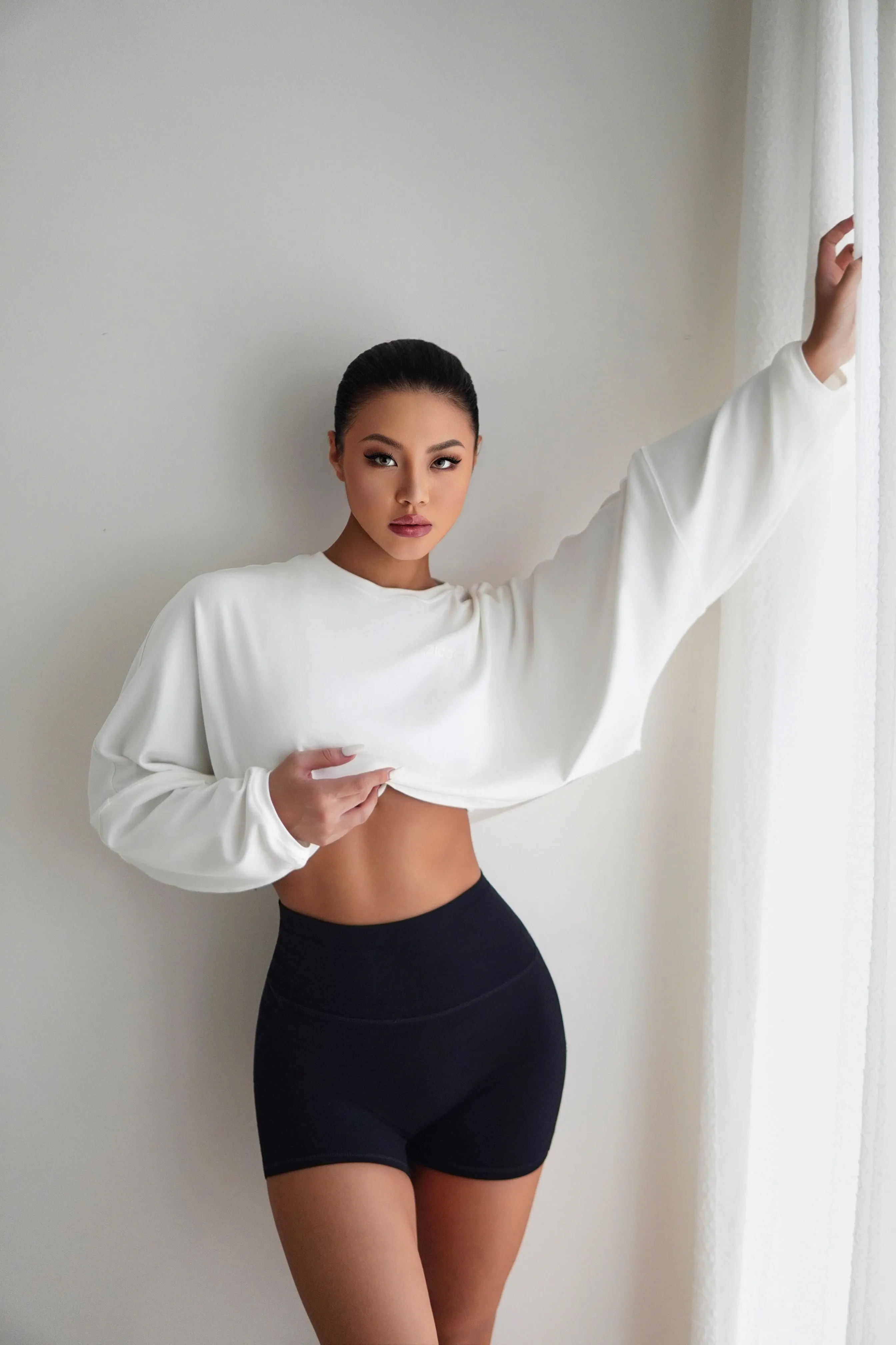 Slouchy Long Sleeve Crop Tops
